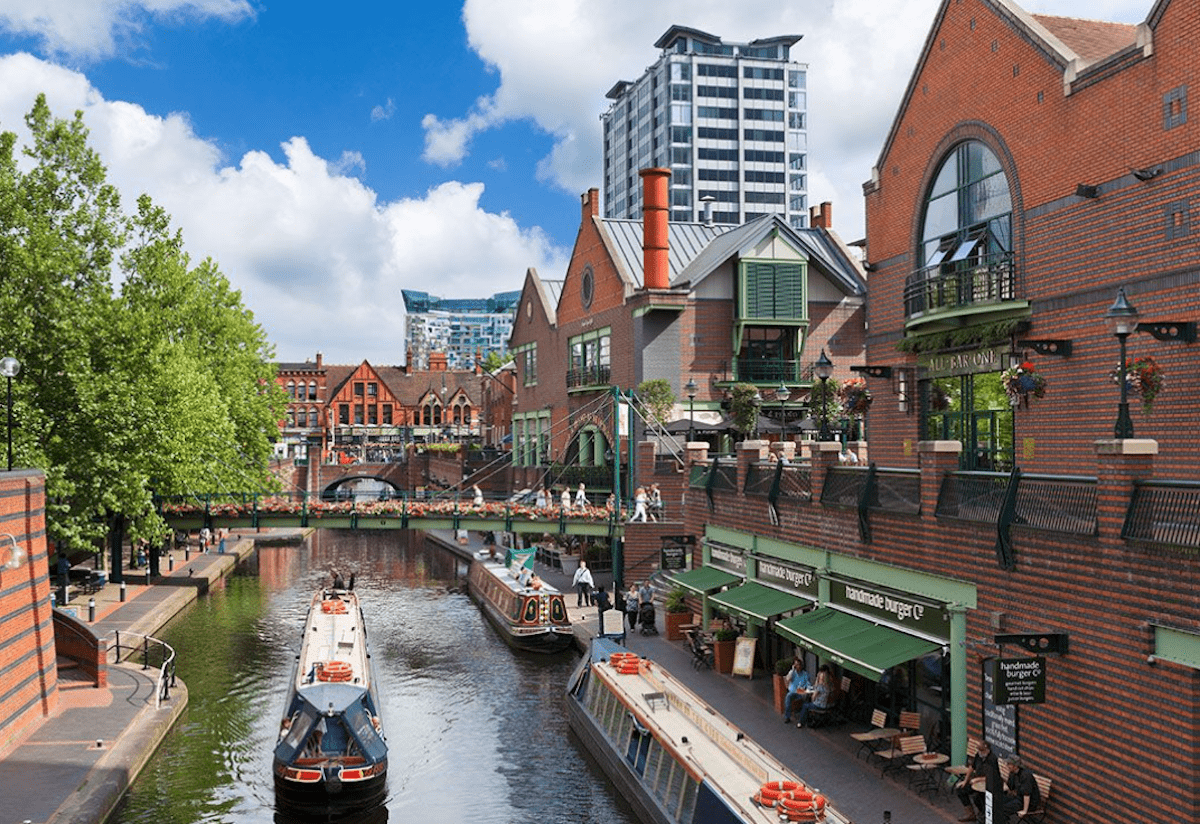 La ciudad británica de Birmingham tiene 35 canales navegables