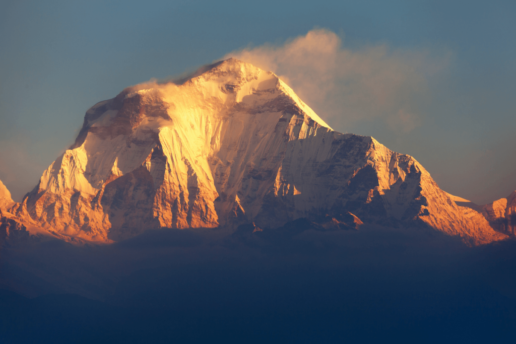 Dhaulagiri, una de las montañas de más de 8.000 metros del planeta