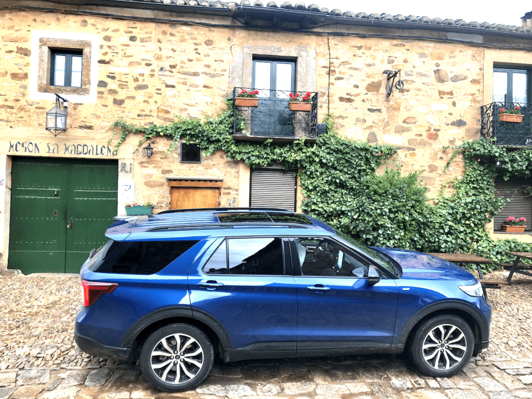 Recorrido por la espectacular comarca leonesa de la Maragatería a bordo de un Ford Explorer