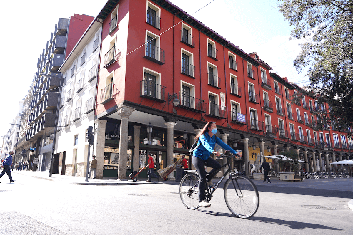 bici-en-valladolid Valladolid apuesta por la movilidad sostenible y una ciudad verde