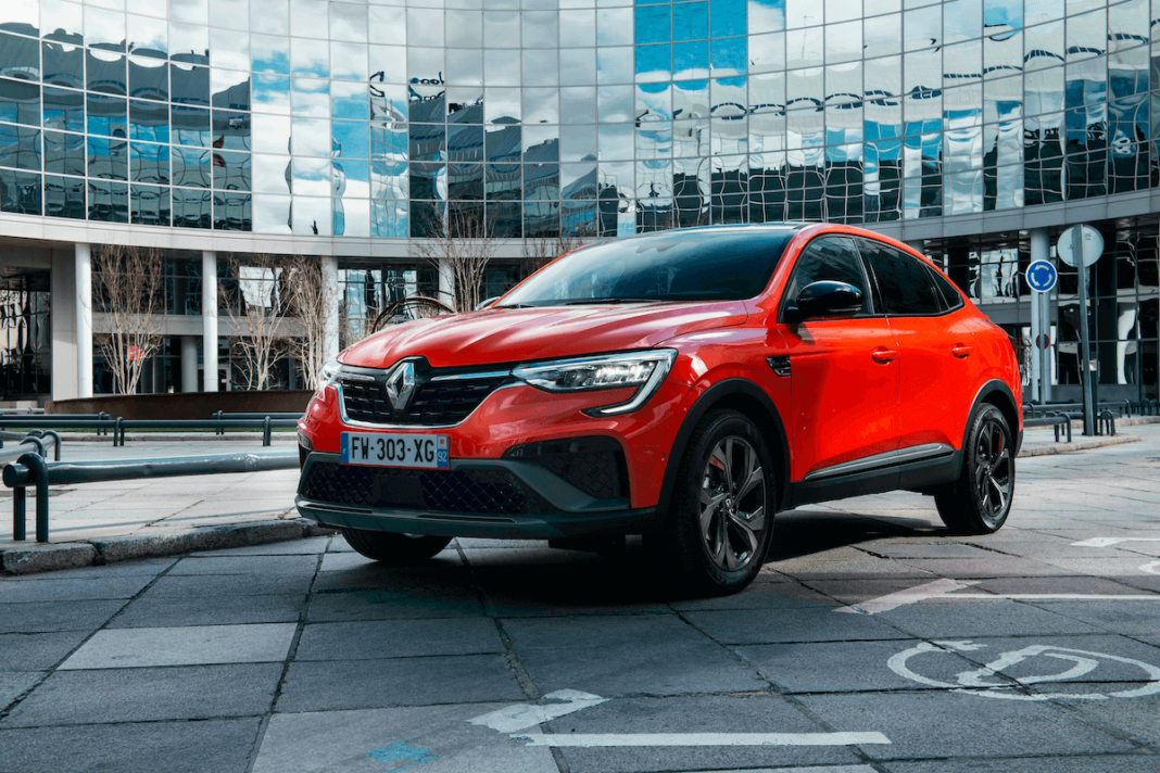 Renault presenta en España su SUV Arkana hibrido