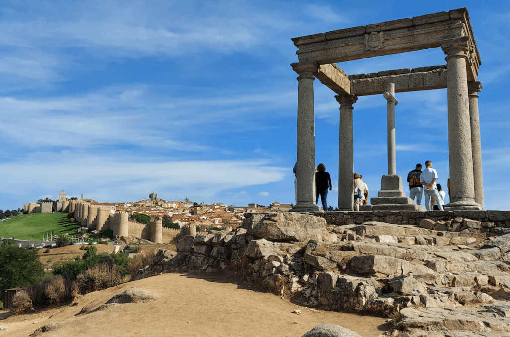 Los Cuatro Postes, lugar excepcional para contemplar una vista general de la ciudad de Ávila