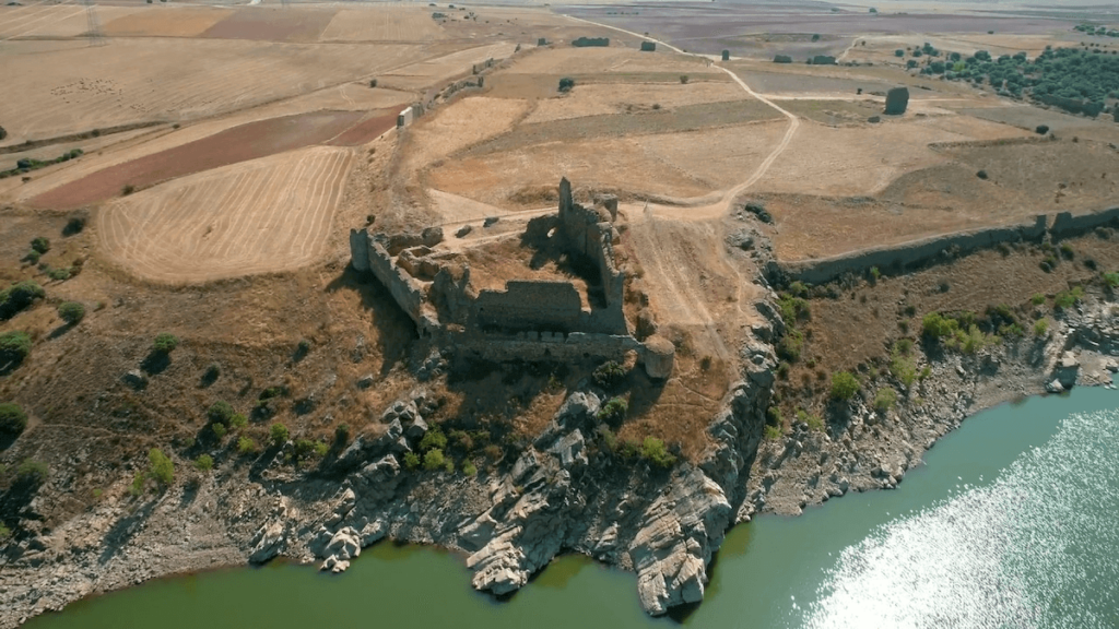 Fortificación medieval de Castrotorafe, en la provincia de Zamora