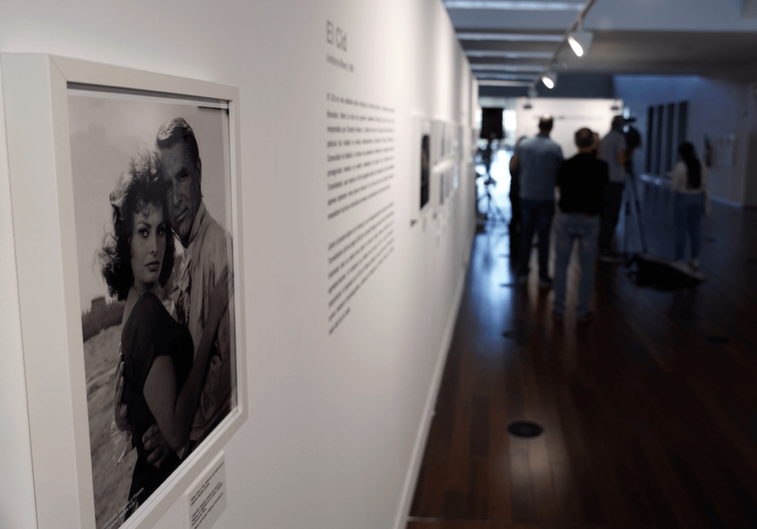 Exposición Castilla y León: escenario de cine, que recoge en casi 90 fotografías los escenarios de la Comunidad en las grandes producciones cinematográficas entre los años 50 y 70
