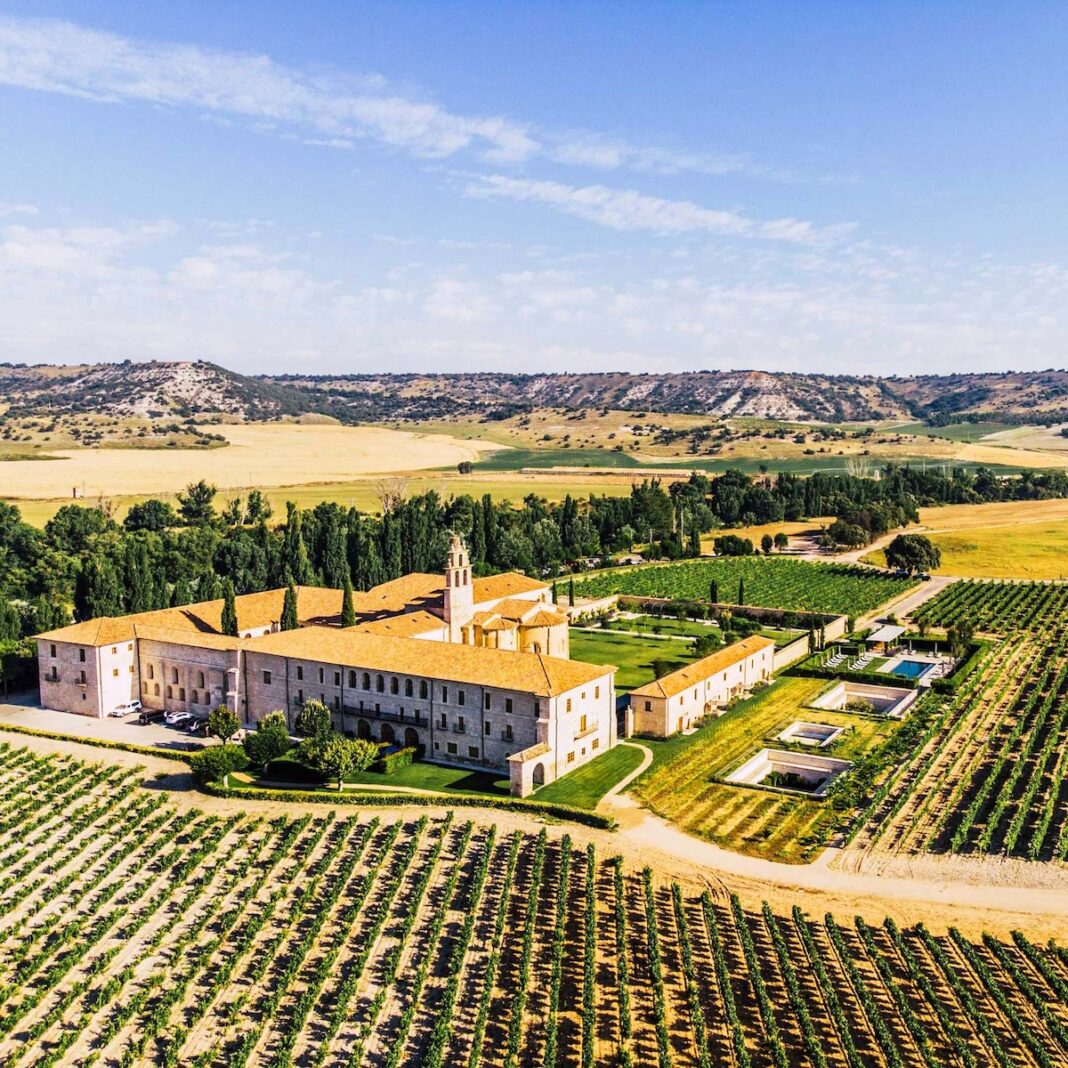 Abadía Retuerata LeDomaine Hotel Abadía Retuerta LeDomaine, en Sardón de Duero, Valladolid