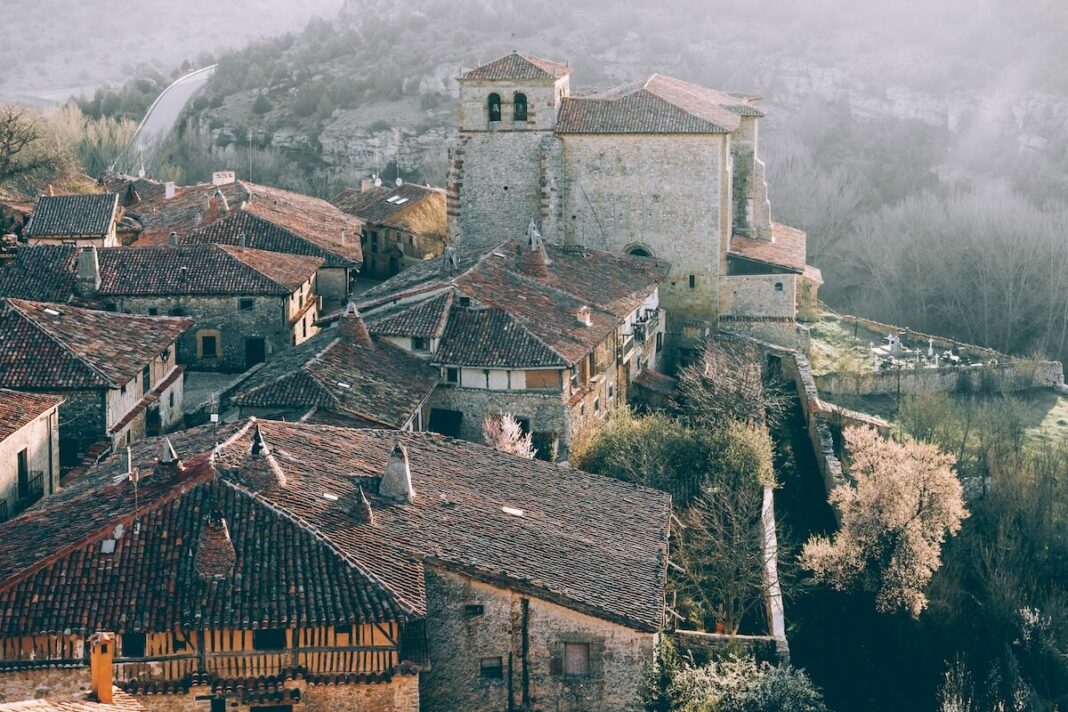 Calatañazor, en la provincia de Soria, uno de los pueblos más antiguos de España