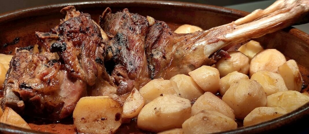 lechazo ok Lechazo, plato tradicional de Castilla y León y de España