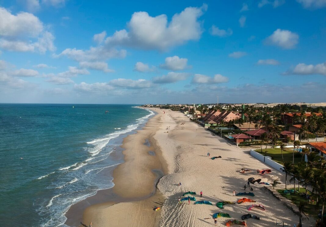 Playa de Cumbuco, Brasil Vista aérea de la playa de Cumbuco, en Brasil