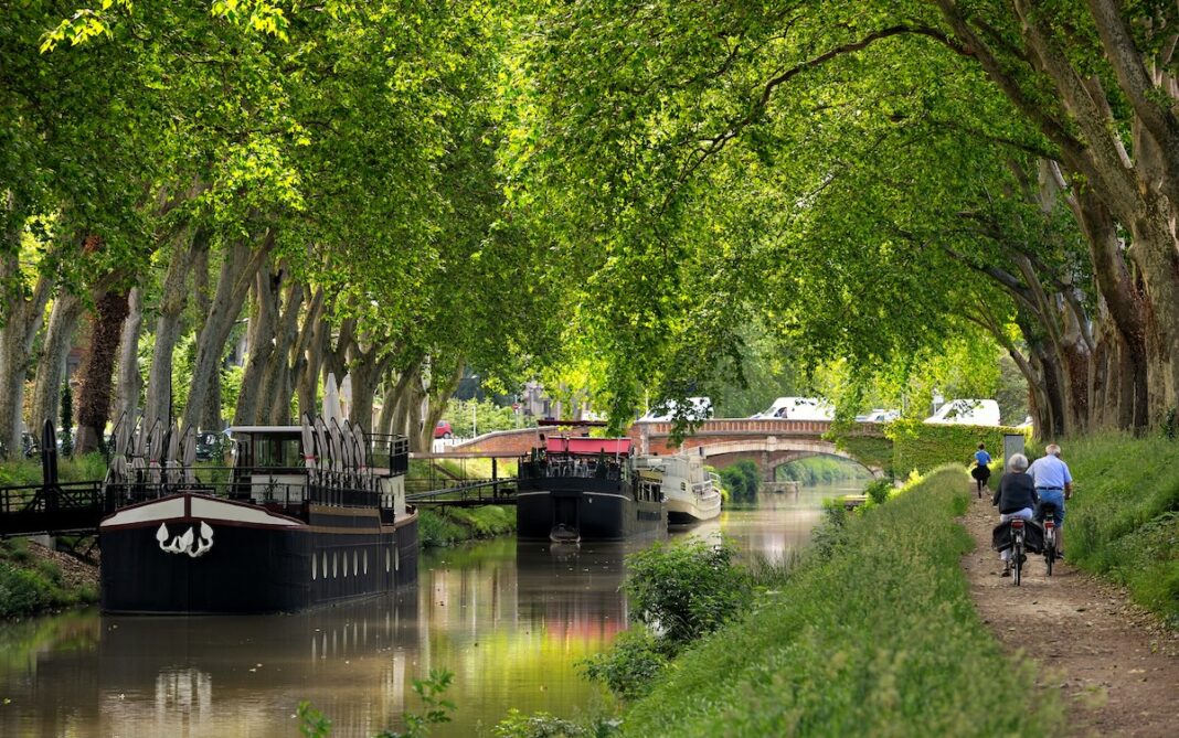 Canal du Midi, uno de los canales europeos de mayor belleza natural